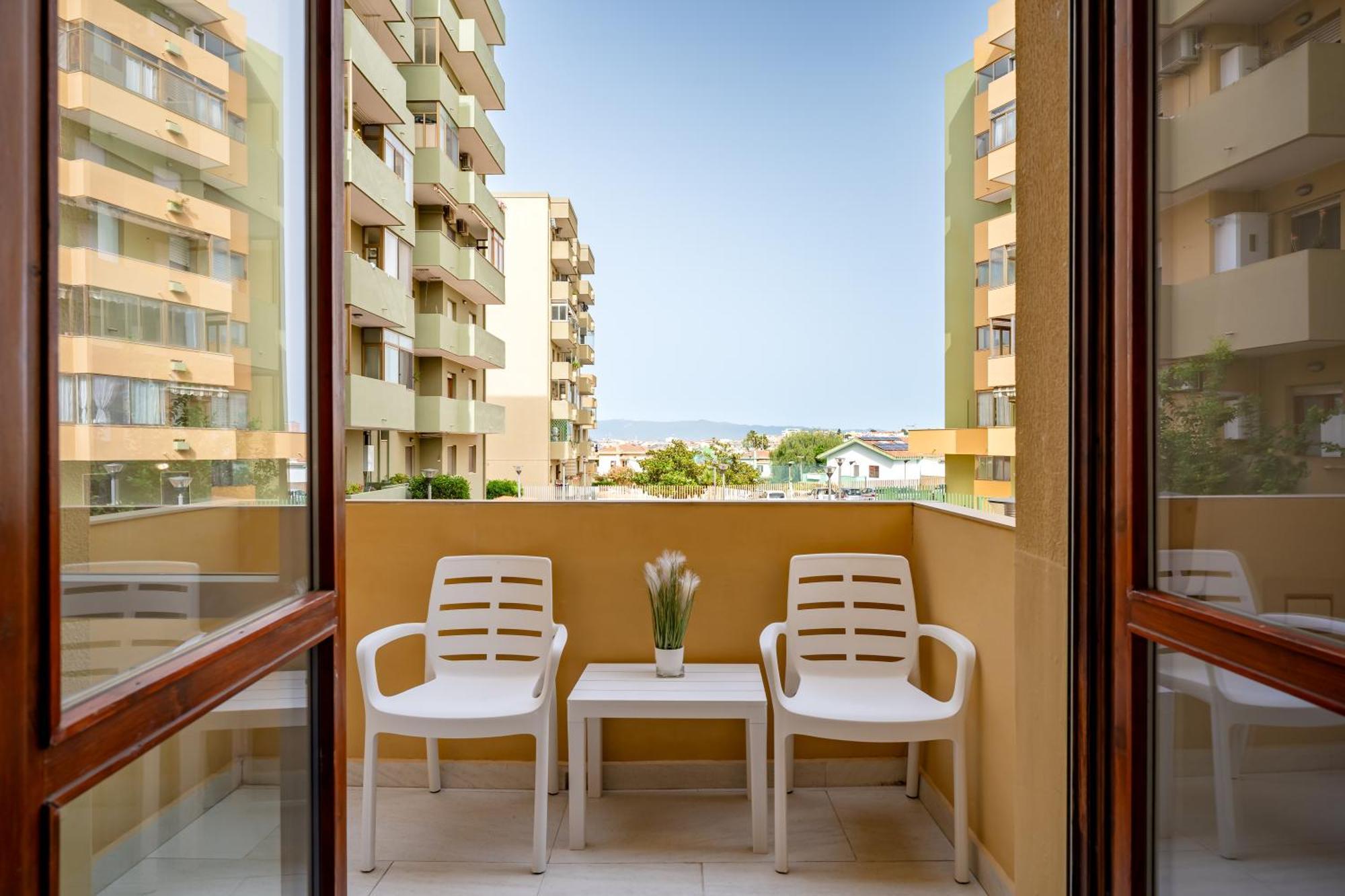 Kalbia Apartment Or Rooms Renovated, Functional, Intimate And More Cagliari Extérieur photo